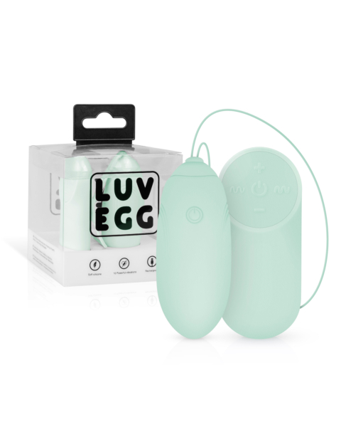 Se muestra un vibrador inalámbrico Luv Egg de color verde menta junto a su empaque, que muestra la marca e íconos de funciones como control remoto y múltiples configuraciones de vibración, mejorando su experiencia con el vibrador.